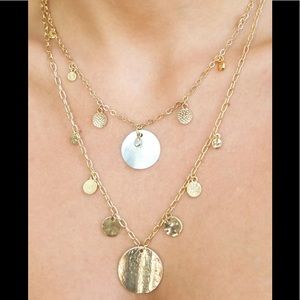 ETTIKA 18K GOLD SEA CRYSTAL SHELL NECKLACE